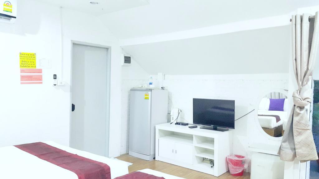Ban Sairung Hotel Rayong Buitenkant foto