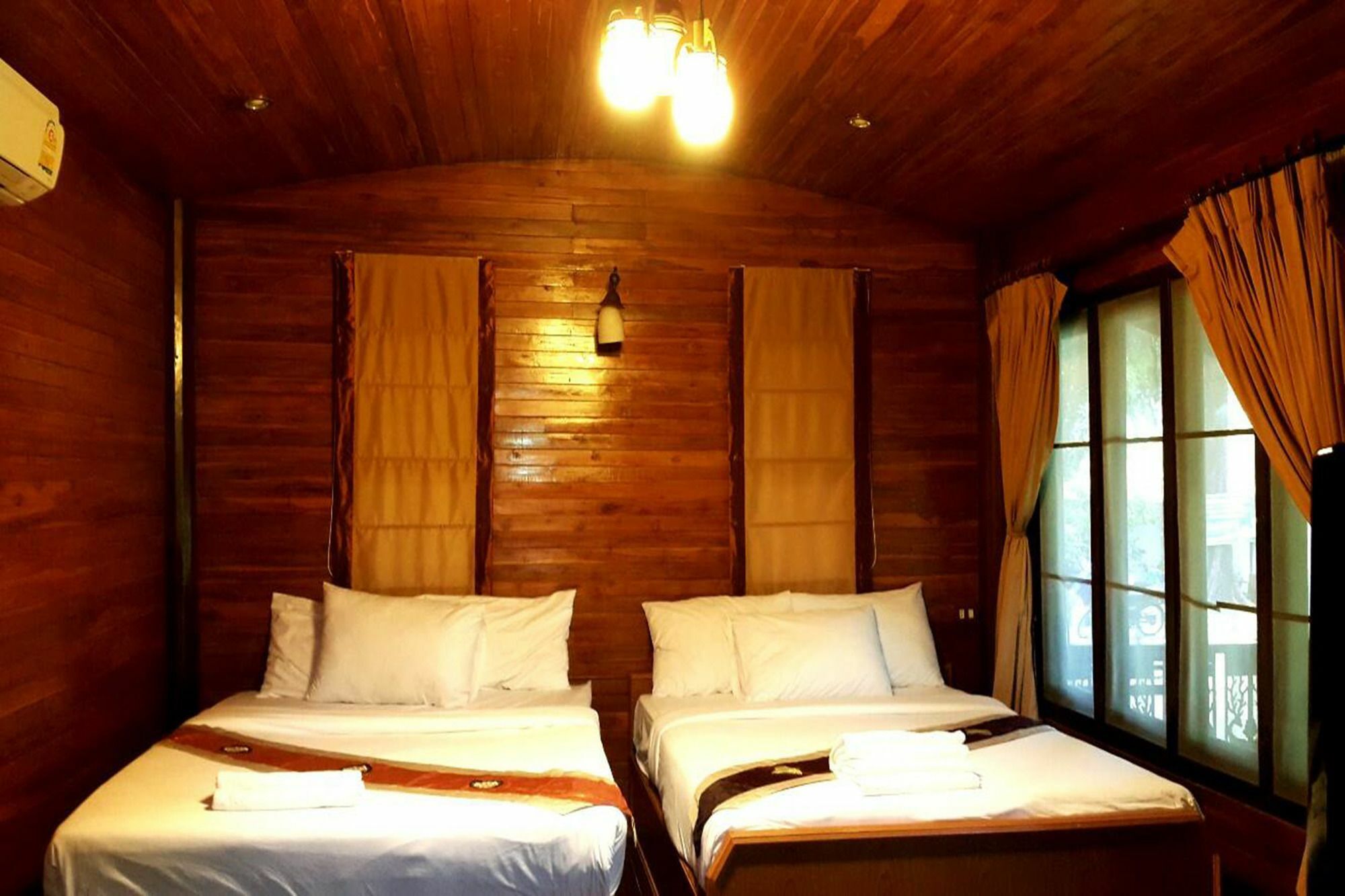 Ban Sairung Hotel Rayong Buitenkant foto
